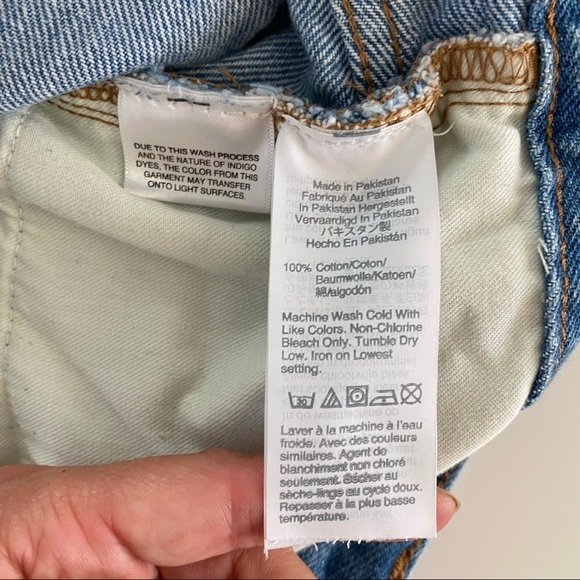 Madewell The Momjean Short in Givens Wash size 28 - Picture 11 of 12